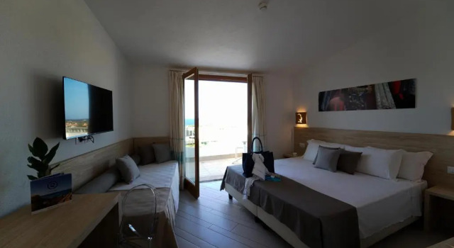 Трёхместный номер Comfort GH Santina Resort & SPA