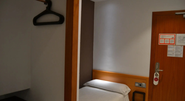 Hostal Apolo