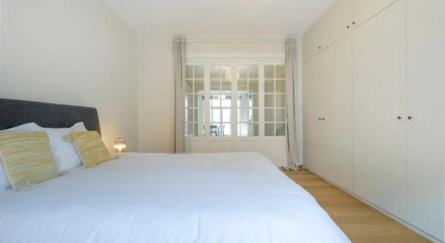 Апартаменты Bright 1 bedroom flat near European Institutions