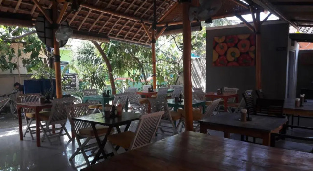 Вилла The Lakshmi Villas by The Beach House