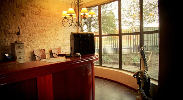 African Sands Guesthouse LOAD SHEDDING FREE, Prenota Hotel Bloemfontein Free State