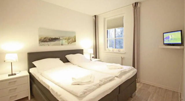 Haus Meeresblick - Ferienwohnung Auszeit, Забронировать Апартаменты/квартира Отели Остзебад-Зеллин с парковкой, рядом с Sellin Südstrand, Парковка