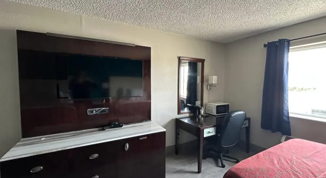 Habitación cuádruple Estándar Rodeway Inn Bloomington - Normal West
