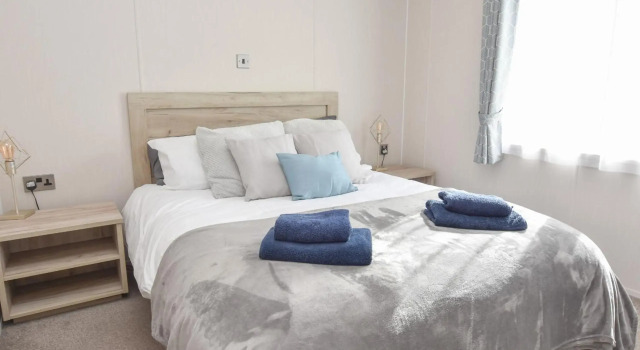Rowan a welcoming countryside lodge, Book Hotel Ryde Isle of Wight