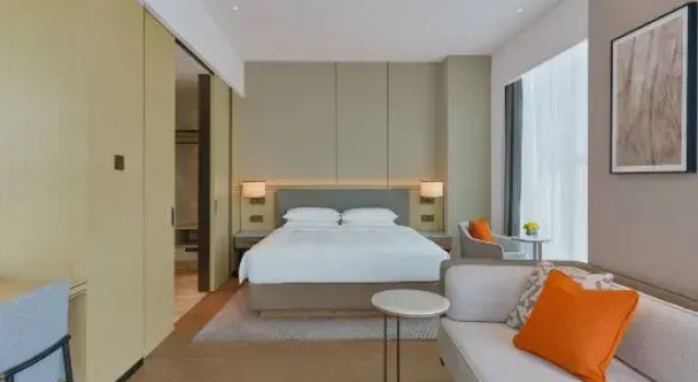 Люкс Hyatt Place Nantong Xinghu City Plaza
