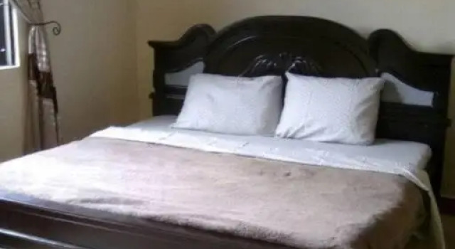 Remodeled beautiful three bedrooms Bungalow