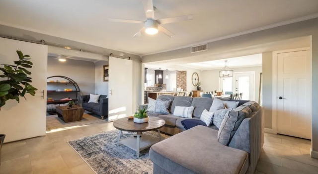 Scottsdale Granite Reef 4 Bedroom Home by RedAwning, Забронировать Отель Отели Скотсдейл с парковкой, Парковка