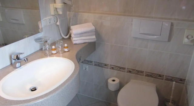 Апартаменты Gasthof Rodachtal mit Gästehaus Katharina