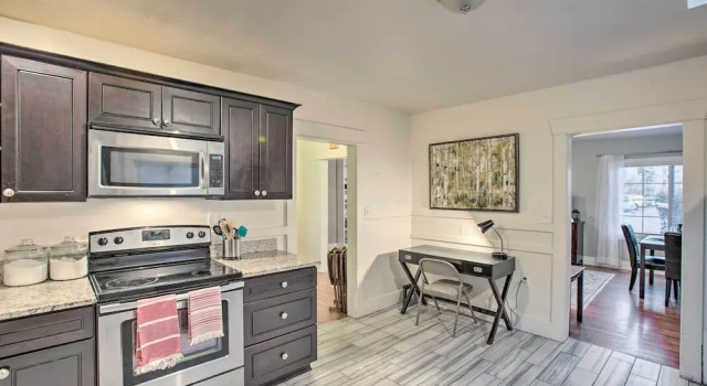 Коттедж с 2 комнатами Walkable Neighborhood: Family Home in Wheat Ridge