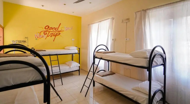 Кровать в общем номере (женский номер) Los Mochileros hostel