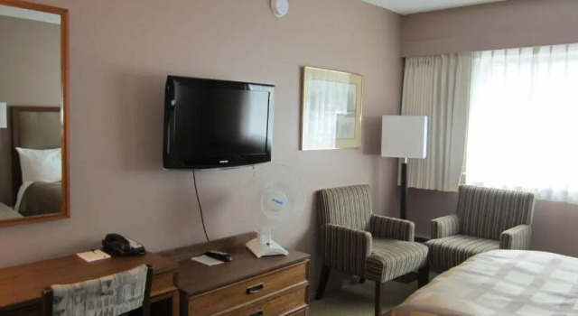 Четырёхместный номер Standard с видом на город Inn on the Harbour