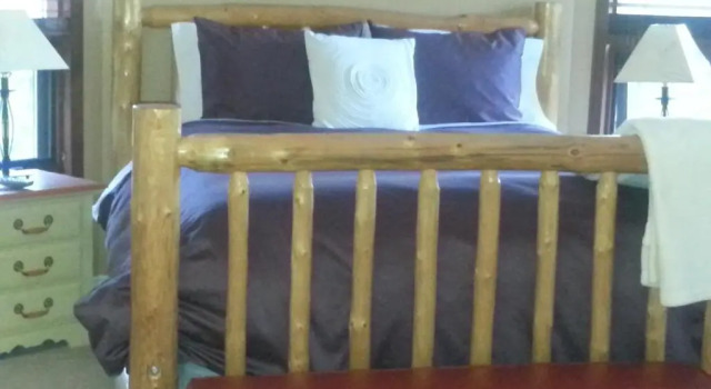 Camera Standard Creekside B & B