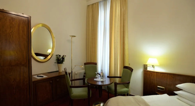 Семейный номер Standard с 2 комнатами Hotel am Kochbrunnen