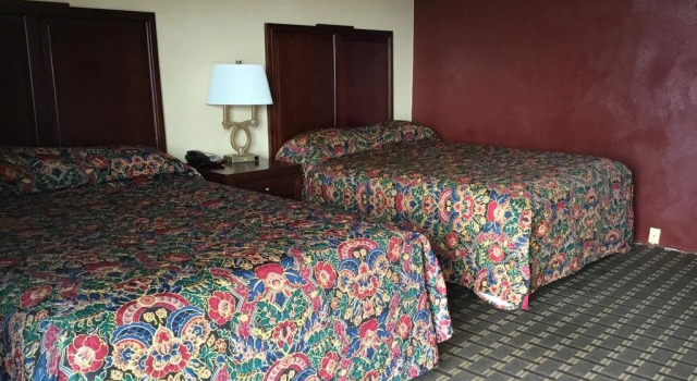 Budget Inn Motel, Varaa Motelli Storm Lake Iowa