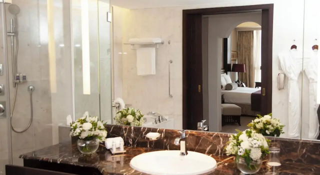 Двухместный люкс Deluxe с видом на море Bab Al Qasr Hotel