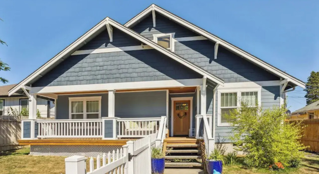 Коттедж с 2 комнатами Cheery Tacoma Vacation Rental: 7 Mi to Owen Beach!
