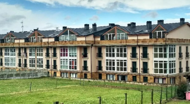 Apartamentos Playa De Las Catedrales 3000, Varaa Huoneisto Barreiros A Marina Lucense