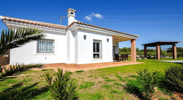 Paredones Casa Rural Caminito del Rey, Забронировать Отель Отели Алора с парковкой, Парковка