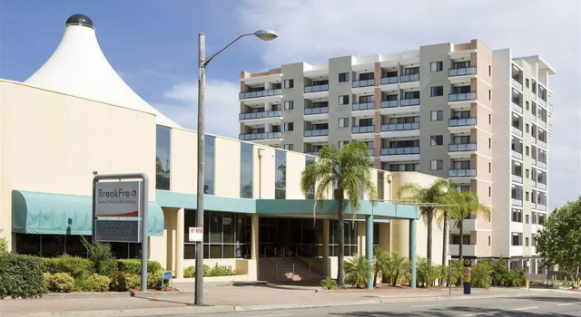 Pacific International Hotel Bankstown Accommodation, Забронировать Отель Банкстаун Sydney Region
