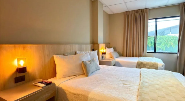 Четырёхместные апартаменты Classic Cardedeu Suites
