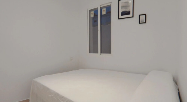 Apartamento interior en bajos cercano al parque Olof Palme AP2