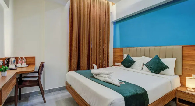 Номер Premium Silverkey Hotel Yelahanka
