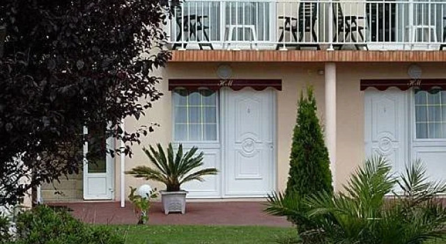 Hôtel du Manoir, Rezervasyon Otel Tourlaville Cotentin