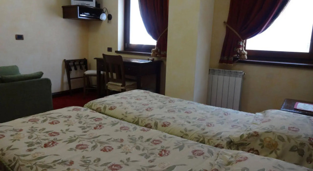 Hotel L Aiglon, Забронировать Отель Аяс Шамполюк