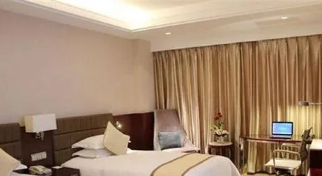 Zhongwei Sunny Hotel, Book Hotel Hoteller i Lishui med pool, Swimmingpool