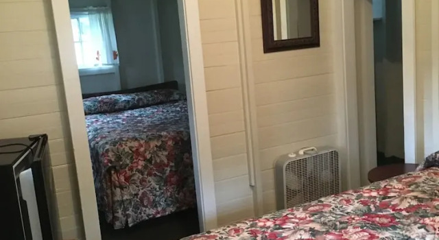 Четырёхместный номер Standard Savoie's Lodging