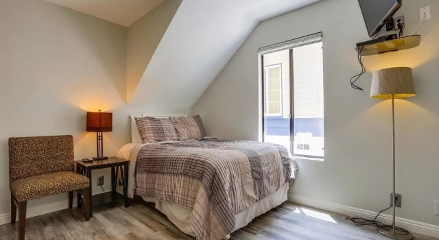 Beach Style 3 - 6 Br Home