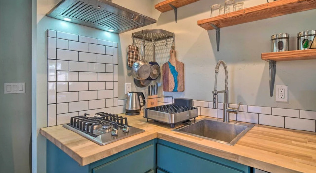 Апартаменты Chic Grants Pass Tiny Home ~ Half-mi to Dtwn!
