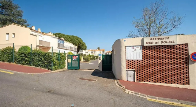 Apartment in Agde for Four Guests