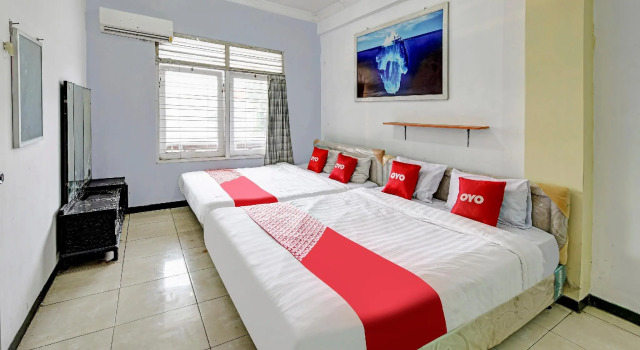 Suite OYO 90451 Hotel Roda Mas 1