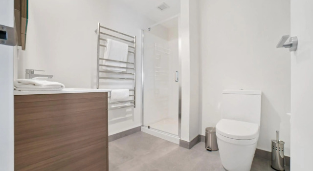 Toru Top Floor Apartment - Brand New & Convenient, Забронировать Апартаменты/квартира Куинстаун 