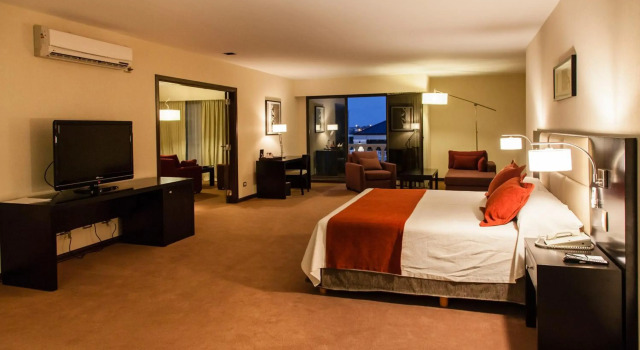 Howard Johnson Hotel & Casino, Boek Hotel Formosa Formosa Province