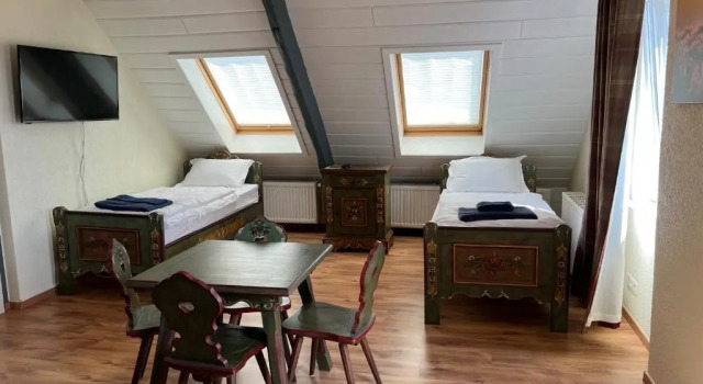 Апартаменты The Little Britain Inn Themed Hotel One of a Kind In Europe