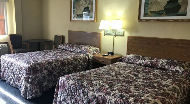 West Motel, Réserver Motel Freeport Illinois