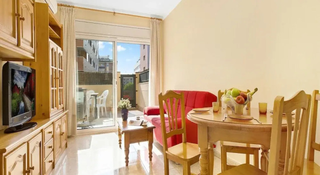 Apartment in Lloret de Mar Near Beach, Prenota Appartamento Hotel a Costa Brava con piscina, Piscina