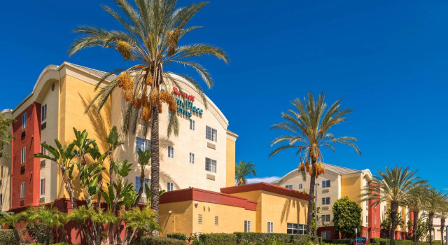 TownePlace Suites by Marriott Anaheim Maingate Near Angel Stadium, Забронировать Отель СПА-отели Анахайм, рядом с Business Expo Center, SPA-услуги