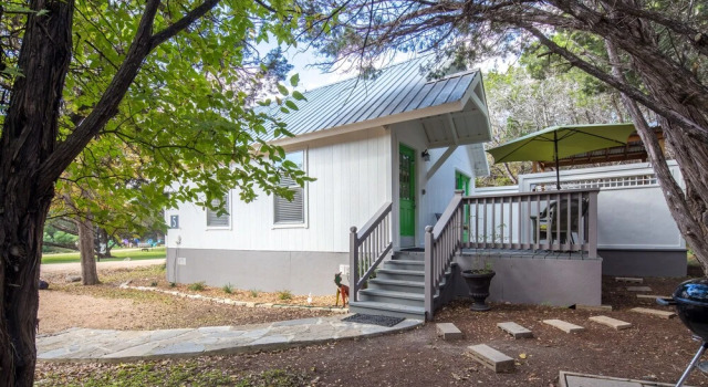 Двухместный семейный коттедж Cypress Creek Cottages