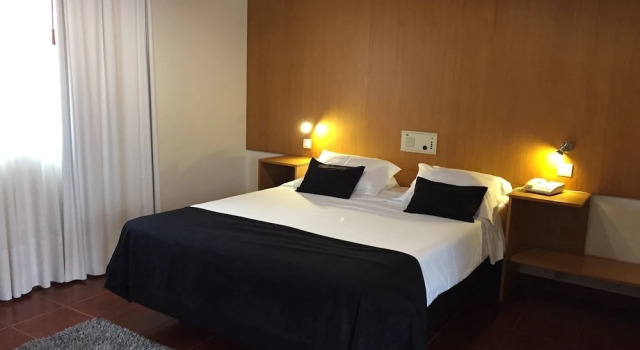 Eco Salvador Hotel