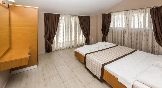 Апартаменты с 3 комнатами с балконом Diana Residence