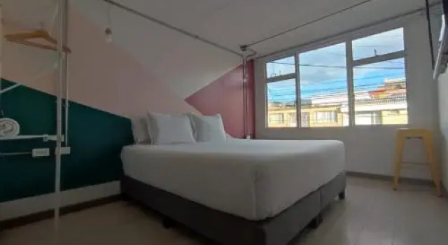 Ayenda Petrona, Забронировать Отель Teusaquillo Богота, рядом с CORFERIAS Bogota Convention Center
