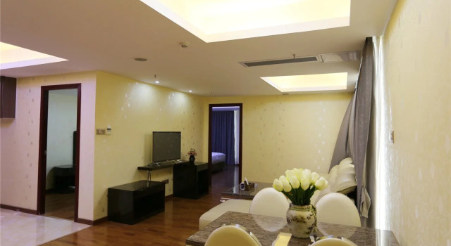 Nomo Service Apartment The Legend