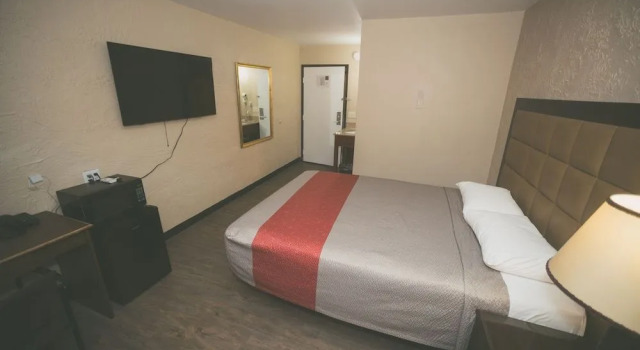 Economy Inn