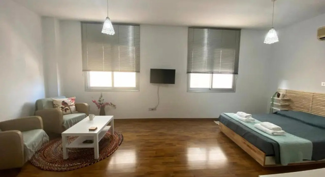 Lovely studio apartment in Pafos, Rezervovat Apartmán Hotely v Pafos s parkováním, poblíž Pafiako Stadium, Parkování