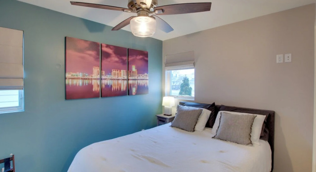 Green Bay Getaway Near Lambeau Field & Resch!, Book Hotel SPA-hoteller i Green Bay, SPA