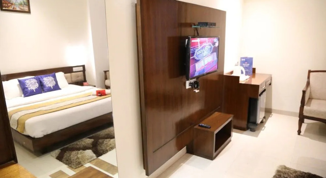 OYO 1423 Hotel Monerio