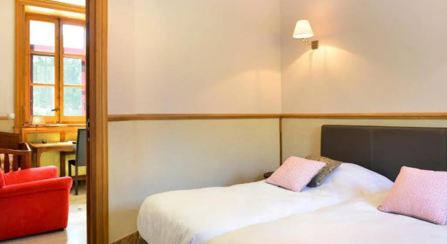 Hotel La Diligence, Varaa Hotelli La Ferte-Saint-Cyr Sologne